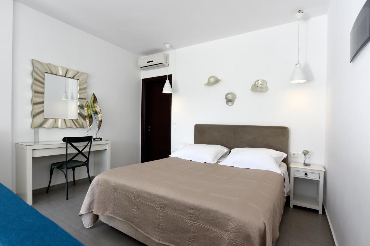 Tsakanos Home Adamantas  Luaran gambar