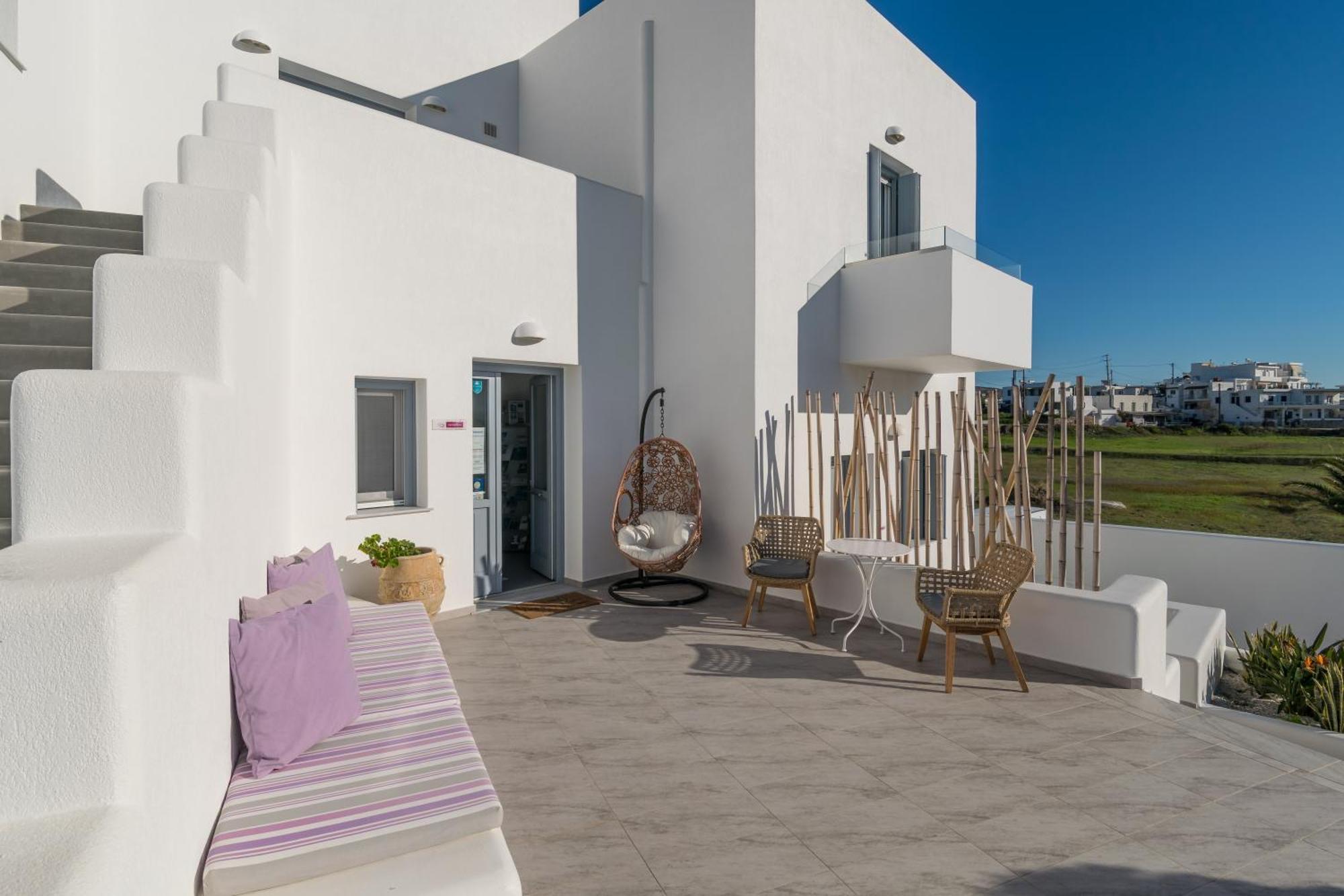 Tsakanos Home Adamantas  Luaran gambar
