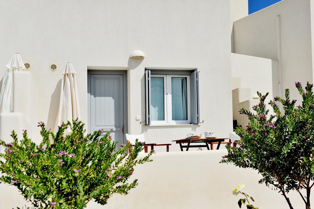 Tsakanos Home Adamantas  Luaran gambar